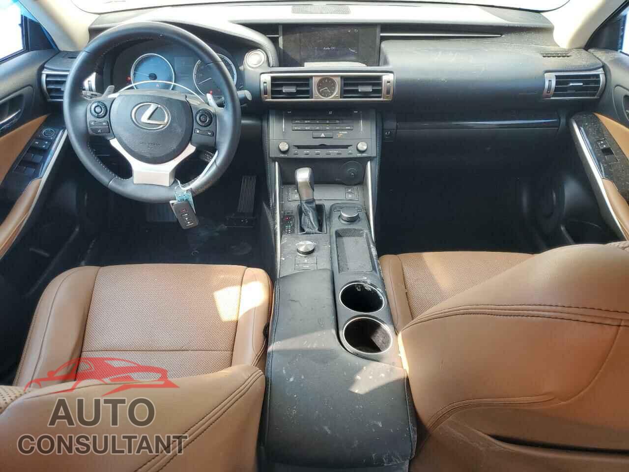 LEXUS IS 2015 - JTHBF1D21F5059108