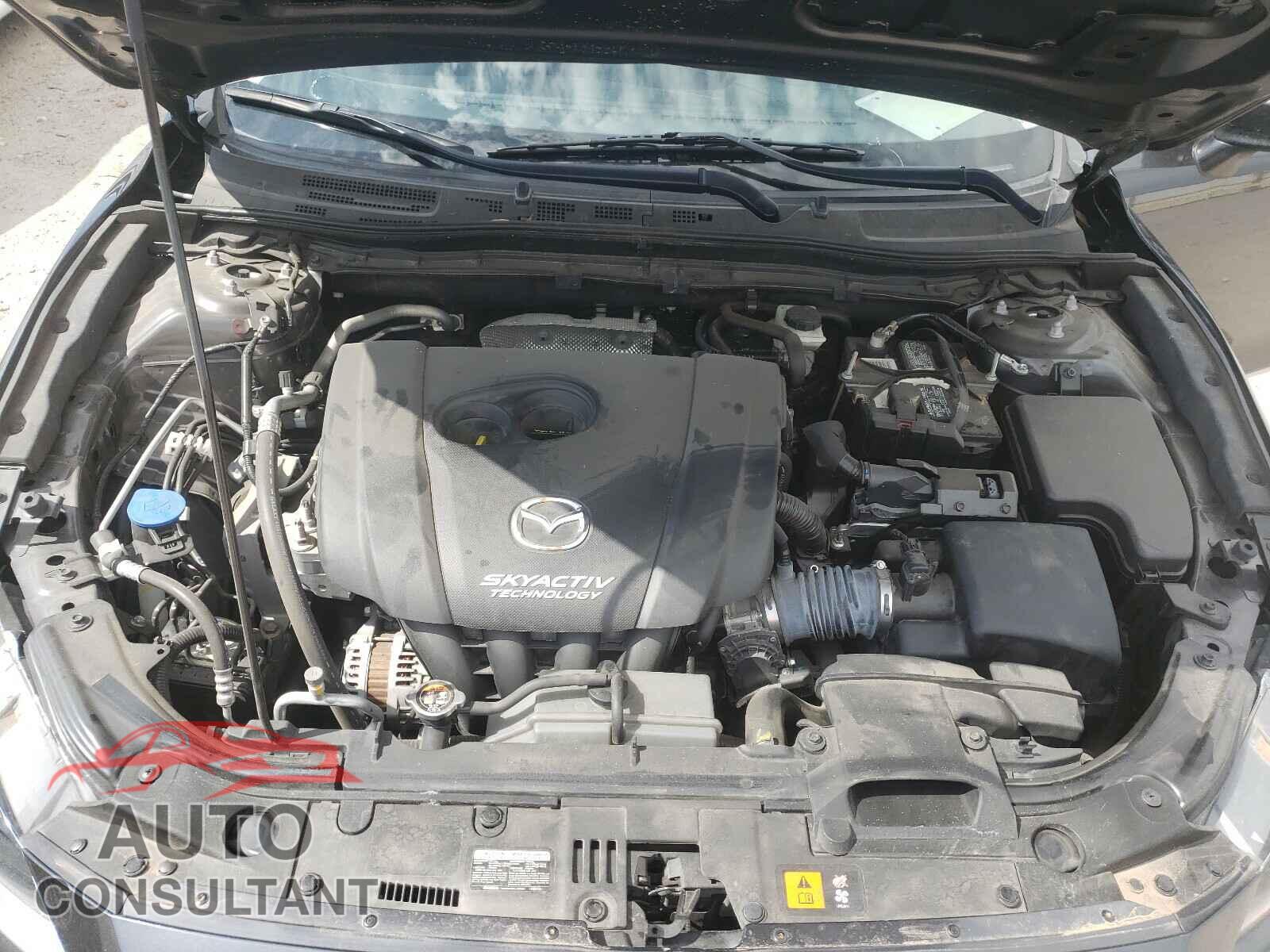 MAZDA 3 2017 - 3MZBN1U73HM110201