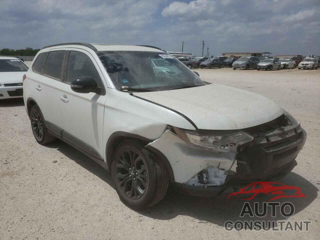 MITSUBISHI OUTLANDER 2018 - JA4AD3A37JZ047004