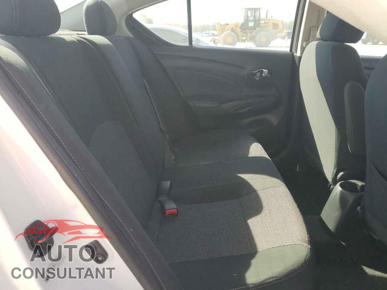 NISSAN VERSA 2019 - 3N1CN7AP3KL822402