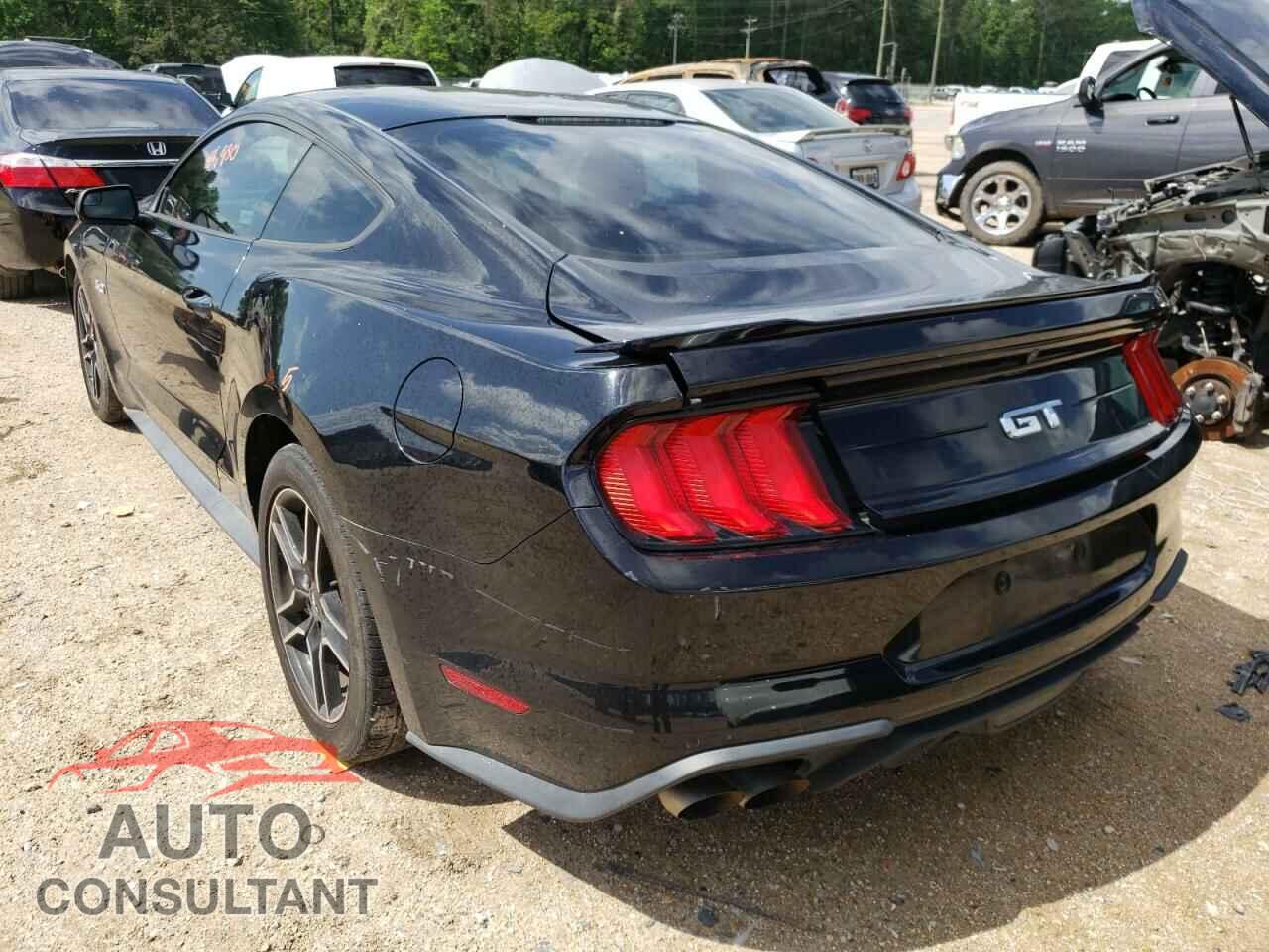 FORD MUSTANG 2018 - 1FA6P8CF8J5175773