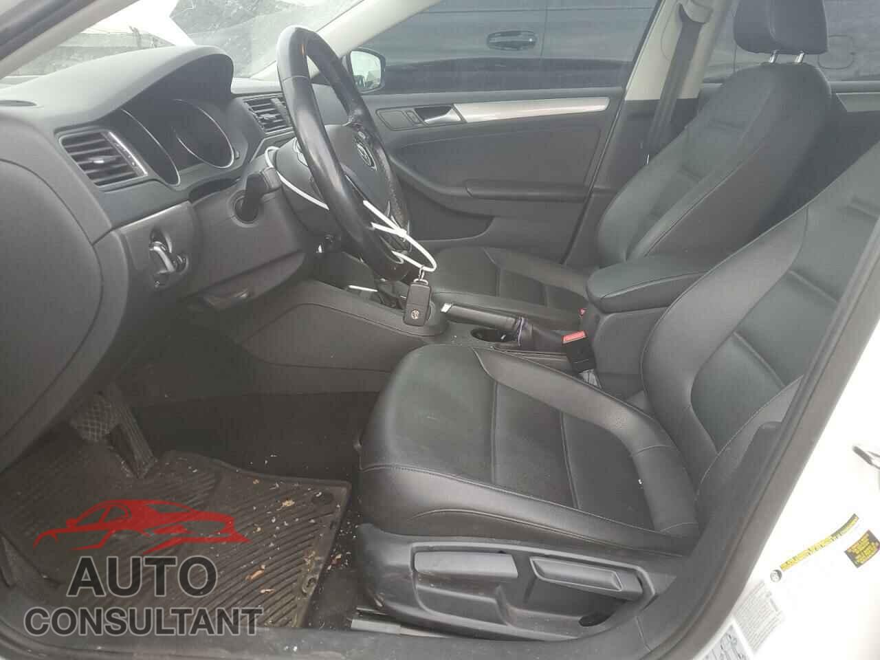 VOLKSWAGEN JETTA 2017 - 3VWDB7AJ6HM374176