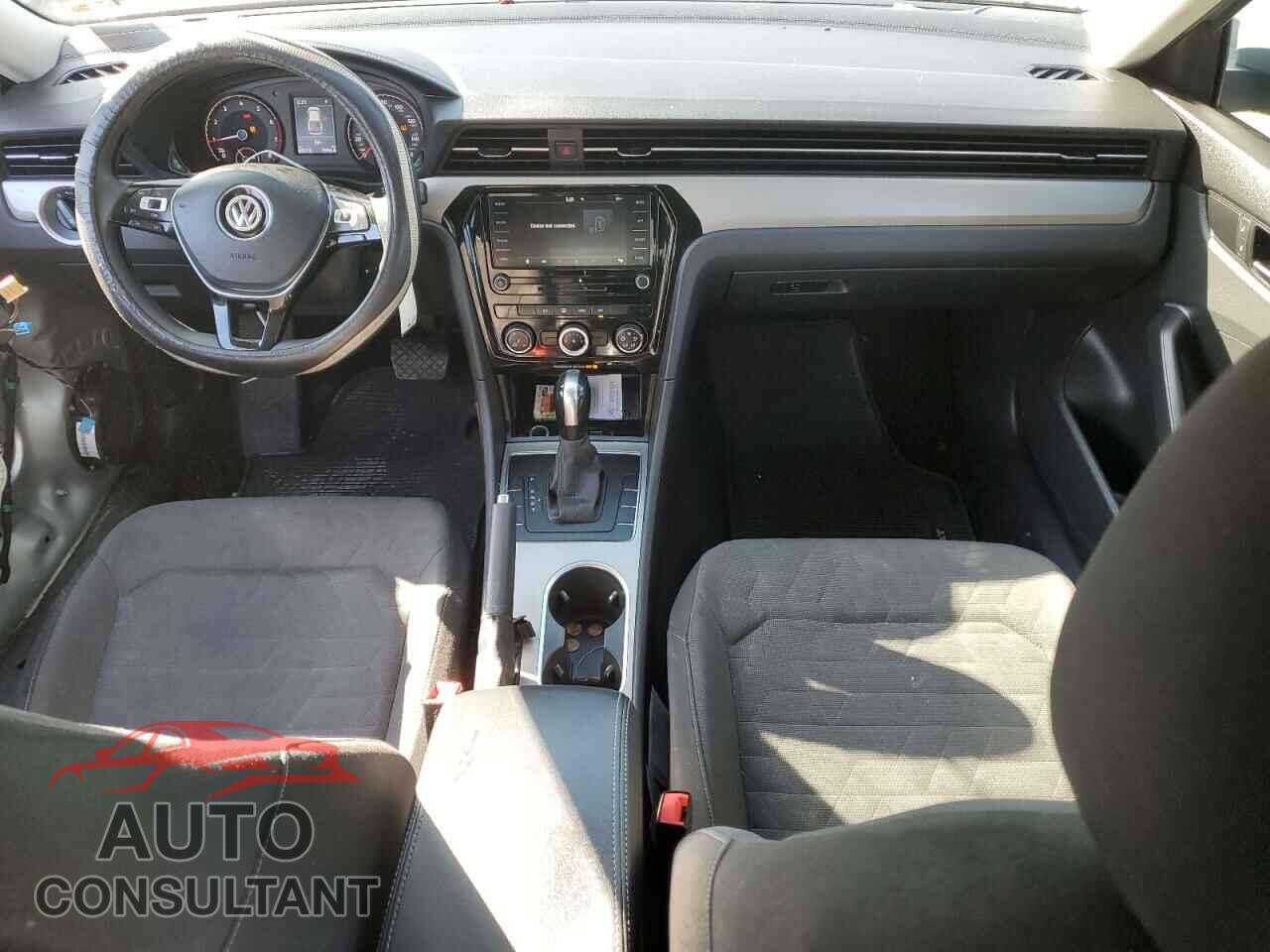 VOLKSWAGEN PASSAT 2020 - 1VWAA7A36LC024127
