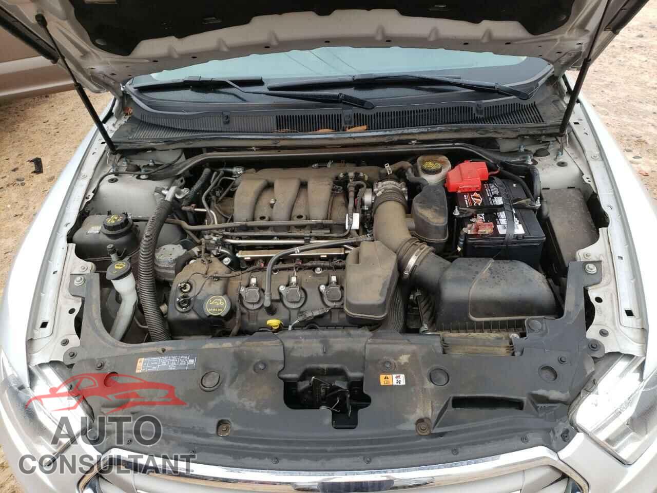 FORD TAURUS 2018 - 1FAHP2D80JG102875