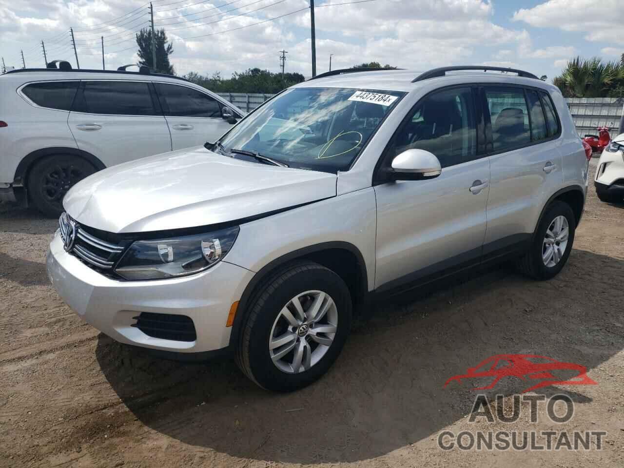 VOLKSWAGEN TIGUAN 2016 - WVGAV7AX3GW601156