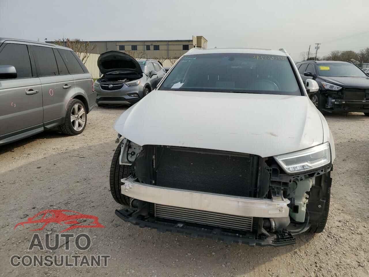 AUDI Q3 2017 - WA1FCCFSXHR017708