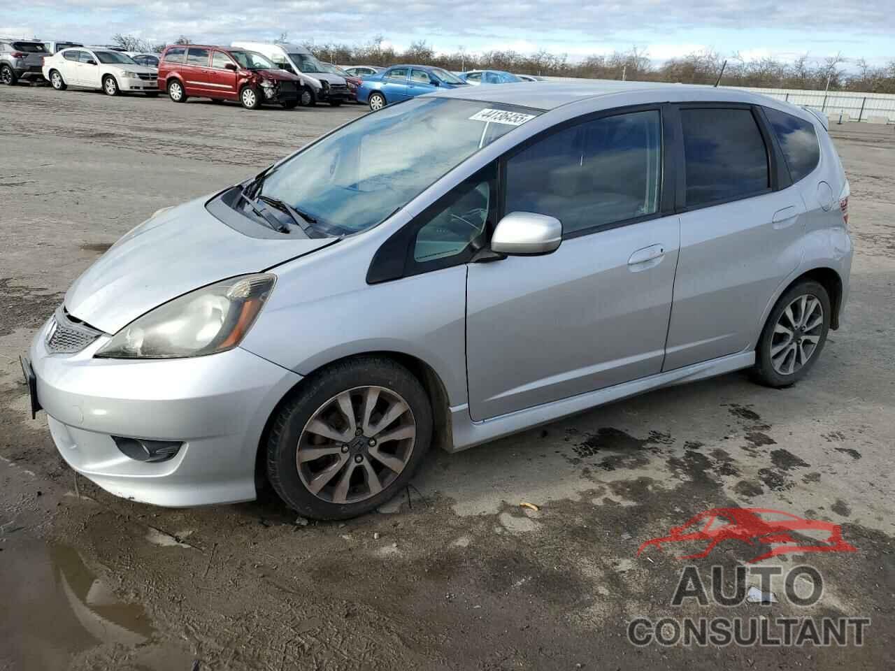 HONDA FIT 2013 - JHMGE8H50DC055453