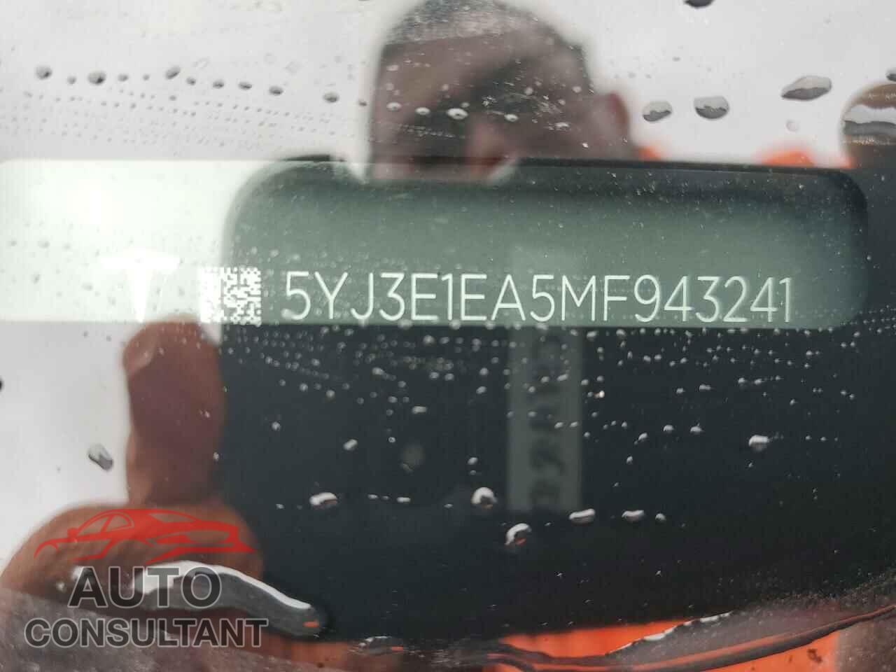 TESLA MODEL 3 2021 - 5YJ3E1EA5MF943241
