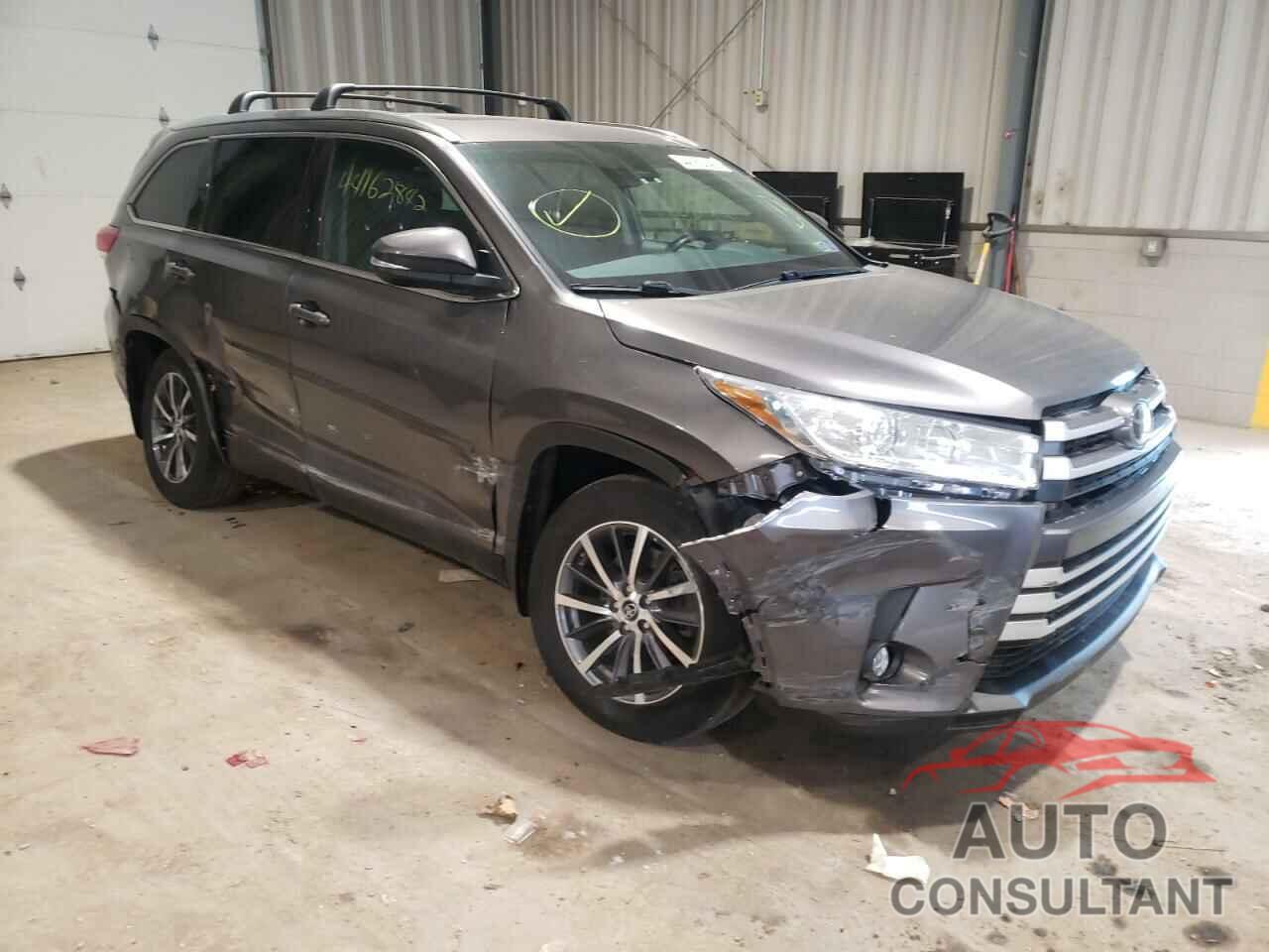 TOYOTA HIGHLANDER 2019 - 5TDJZRFH4KS567243