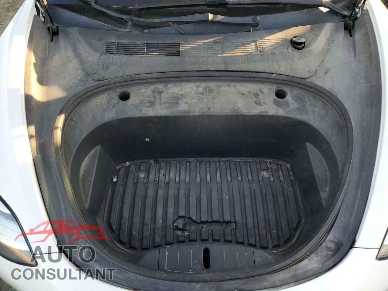 TESLA MODEL 3 2020 - 5YJ3E1EA9LF806446