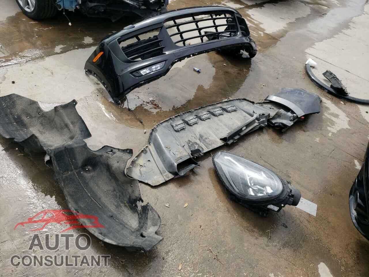 PORSCHE CAYENNE 2016 - WP1AD2A2XGLA72349