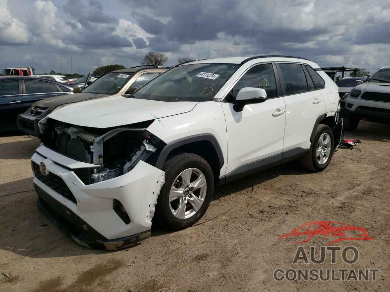 TOYOTA RAV4 2021 - 2T3W1RFV5MC105330