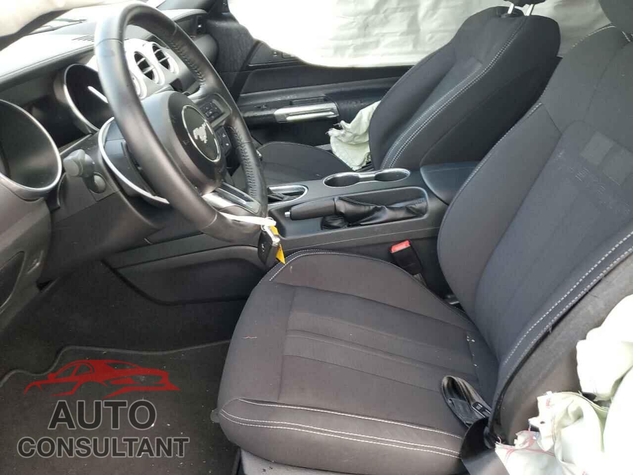 FORD MUSTANG 2019 - 1FA6P8CF1K5135407
