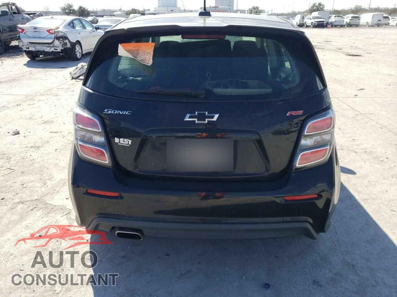 CHEVROLET SONIC 2019 - 1G1JD6SB0K4145151