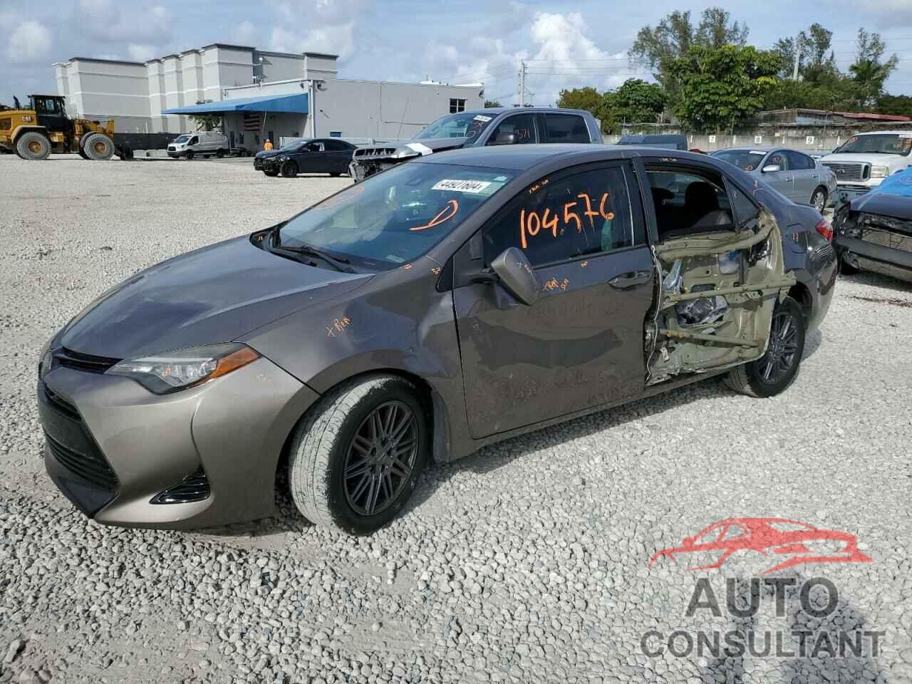 TOYOTA COROLLA 2018 - 2T1BURHE6JC091154