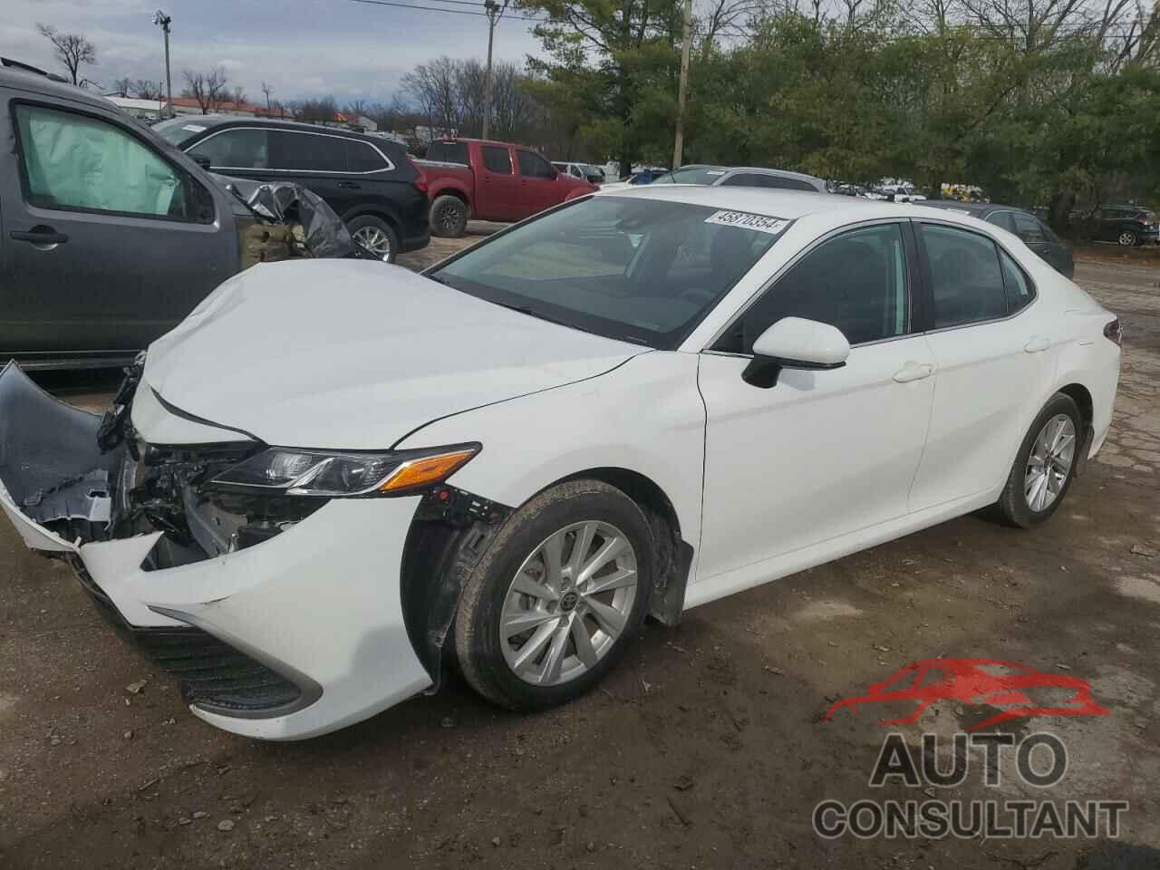 TOYOTA CAMRY 2022 - 4T1C11AK8NU618324