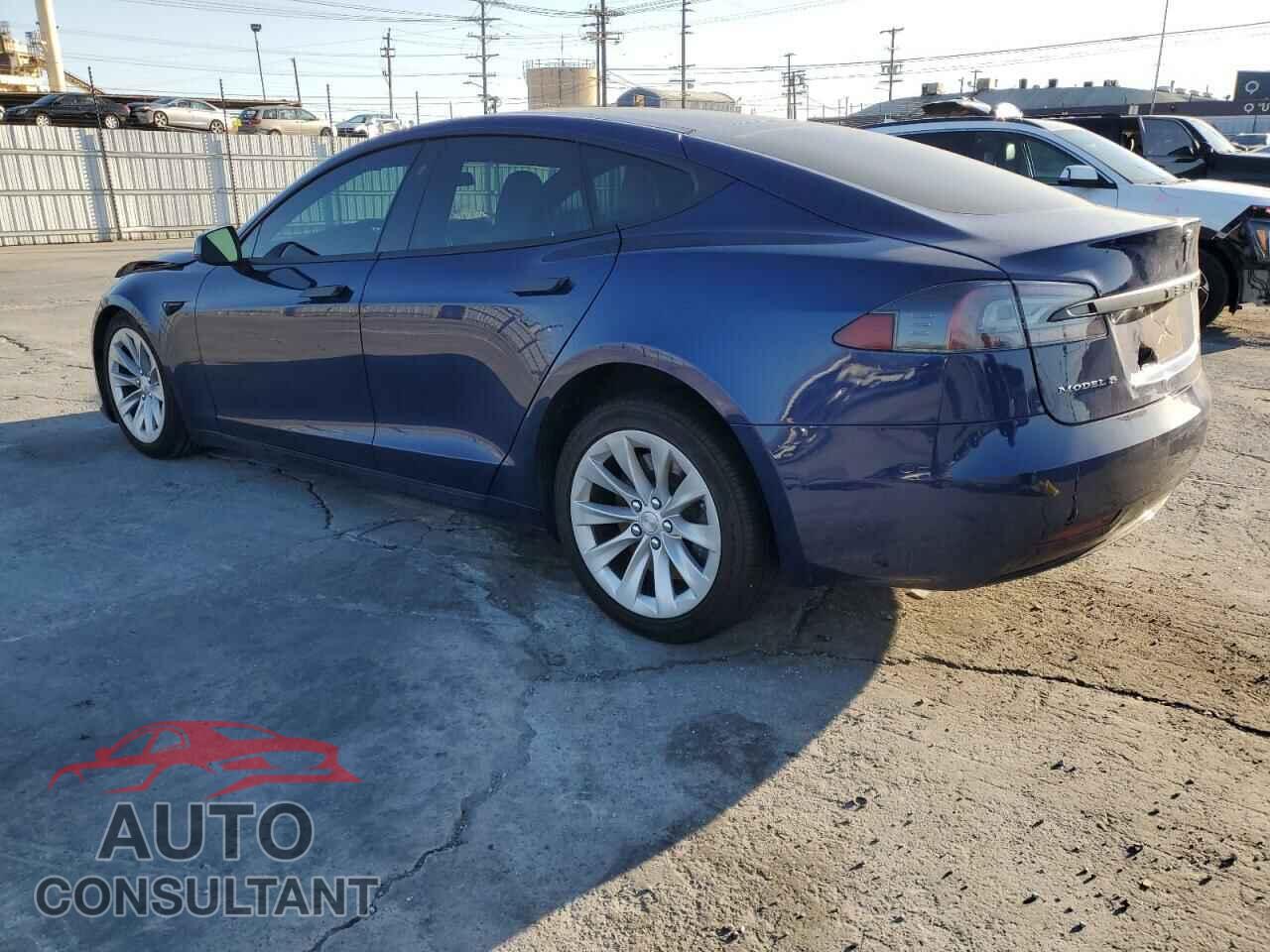 TESLA MODEL S 2017 - 5YJSA1E2XHF209927