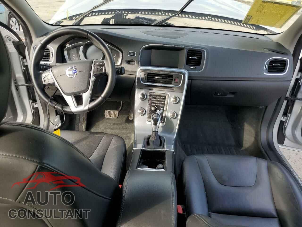 VOLVO S60 2017 - LYV402TK2HB127437