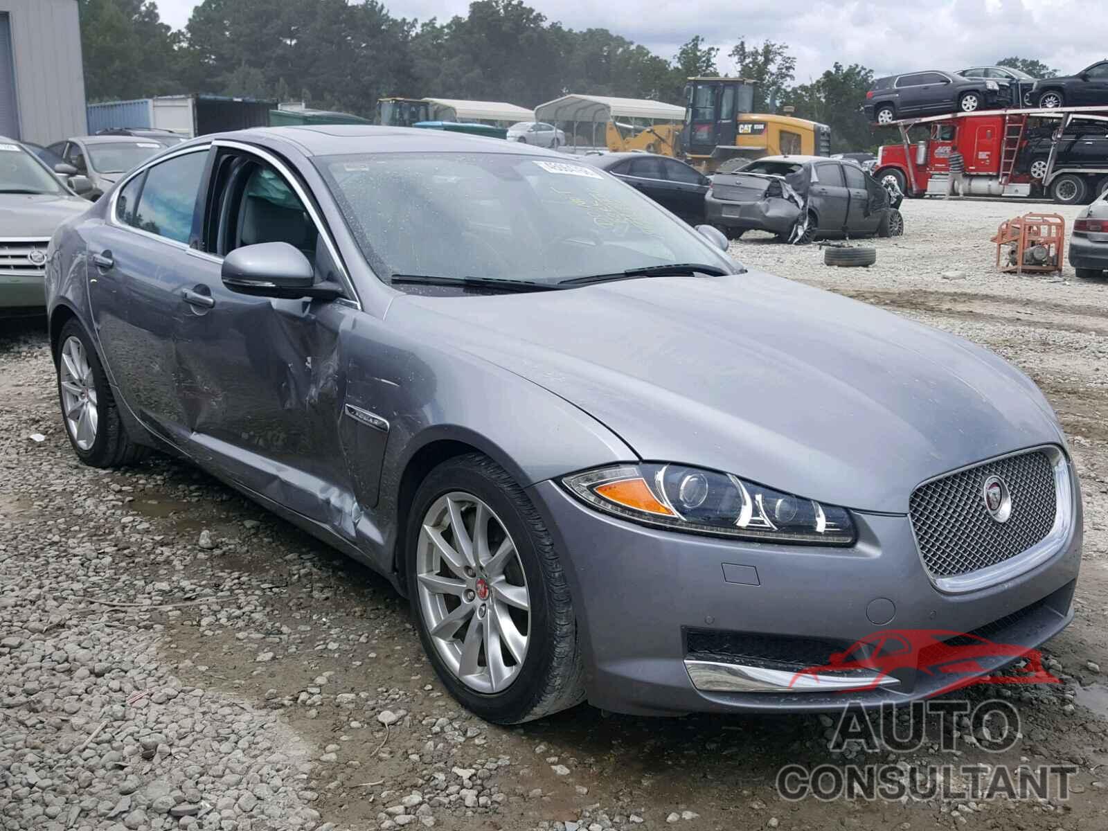 JAGUAR XF 2015 - SAJWA0FS8FPU50464