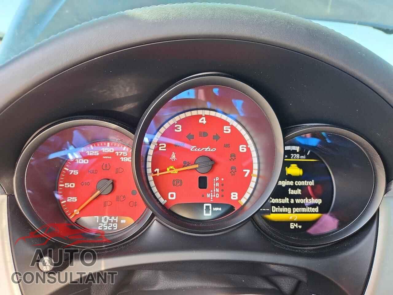 PORSCHE MACAN 2015 - WP1AF2A56FLB99005