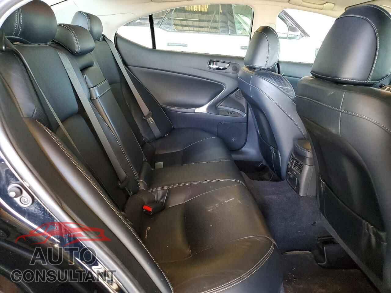 LEXUS IS 2011 - JTHBF5C24B5151512