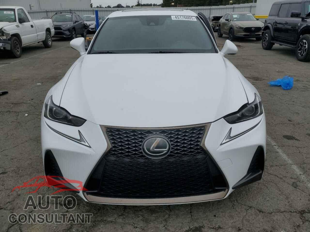 LEXUS IS 2017 - JTHBA1D29H5056622