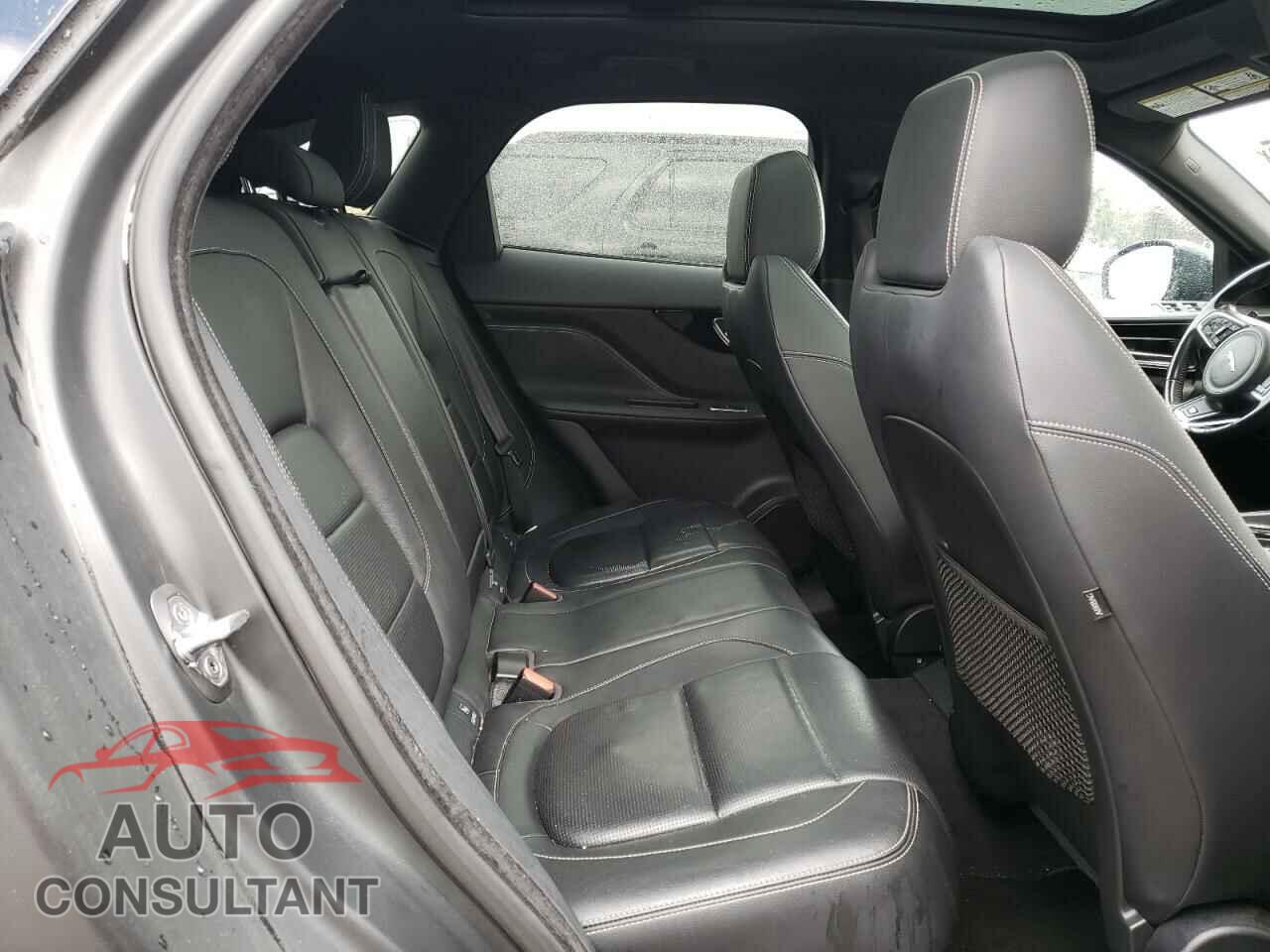 JAGUAR F-PACE 2017 - SADCL2BN3HA094376