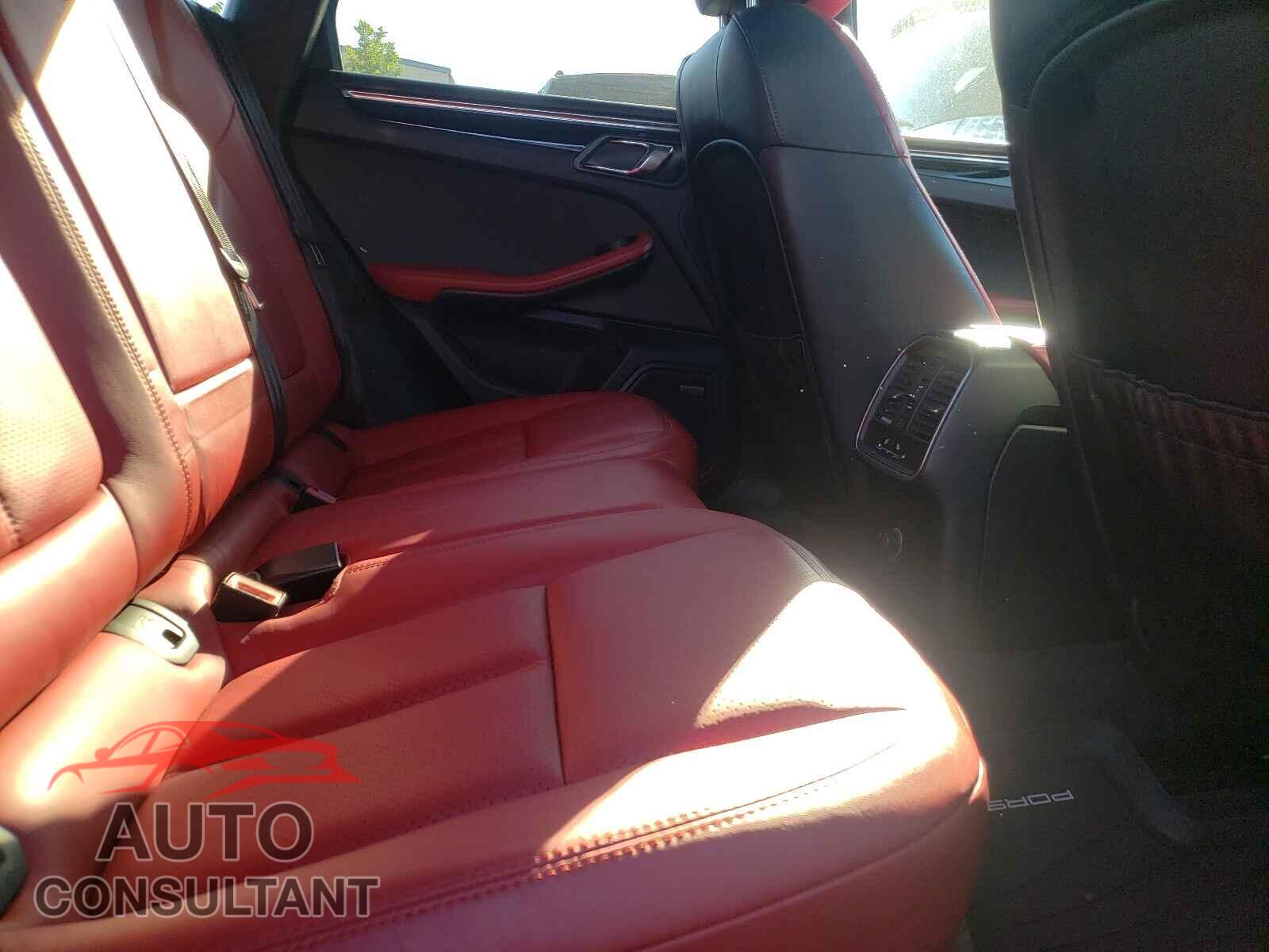 PORSCHE MACAN 2016 - WP1AB2A57GLB55513