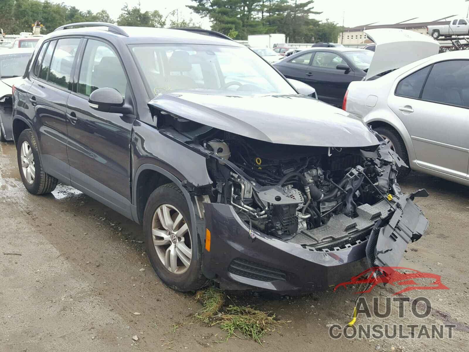 VOLKSWAGEN TIGUAN S 2016 - WVGBV7AX9GW598705