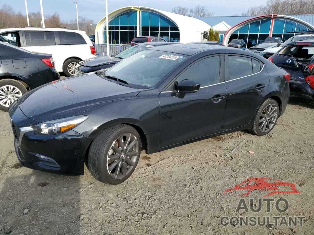 MAZDA 3 2018 - 3MZBN1V33JM241548