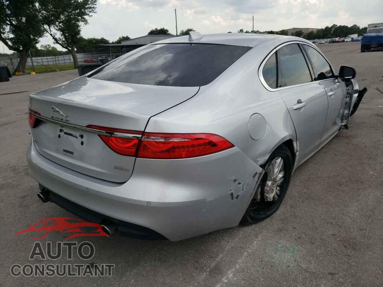 JAGUAR XF 2017 - SAJBD4BV5HCY33379