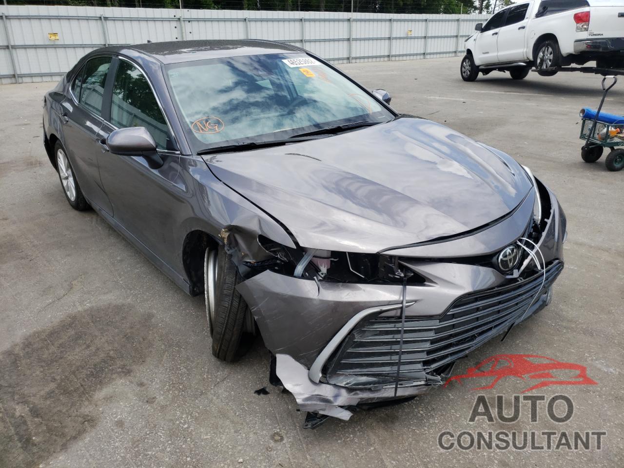 TOYOTA CAMRY 2022 - 4T1C11AK8NU649864