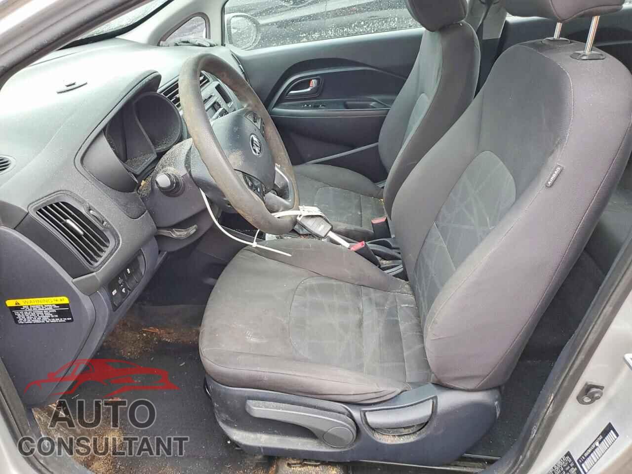 KIA RIO 2015 - KNADM4A36F6507140