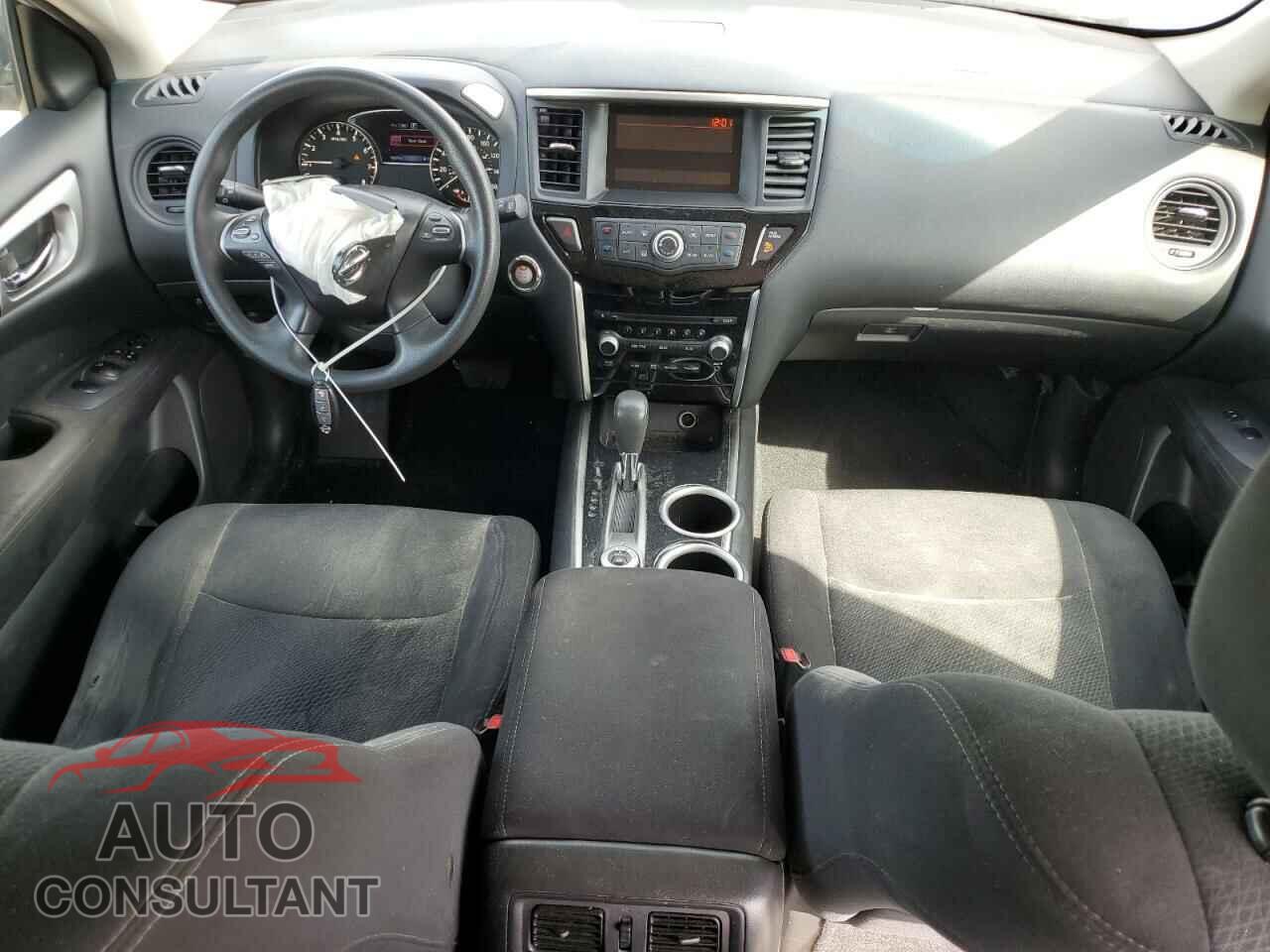 NISSAN PATHFINDER 2016 - 5N1AR2MMXGC618059