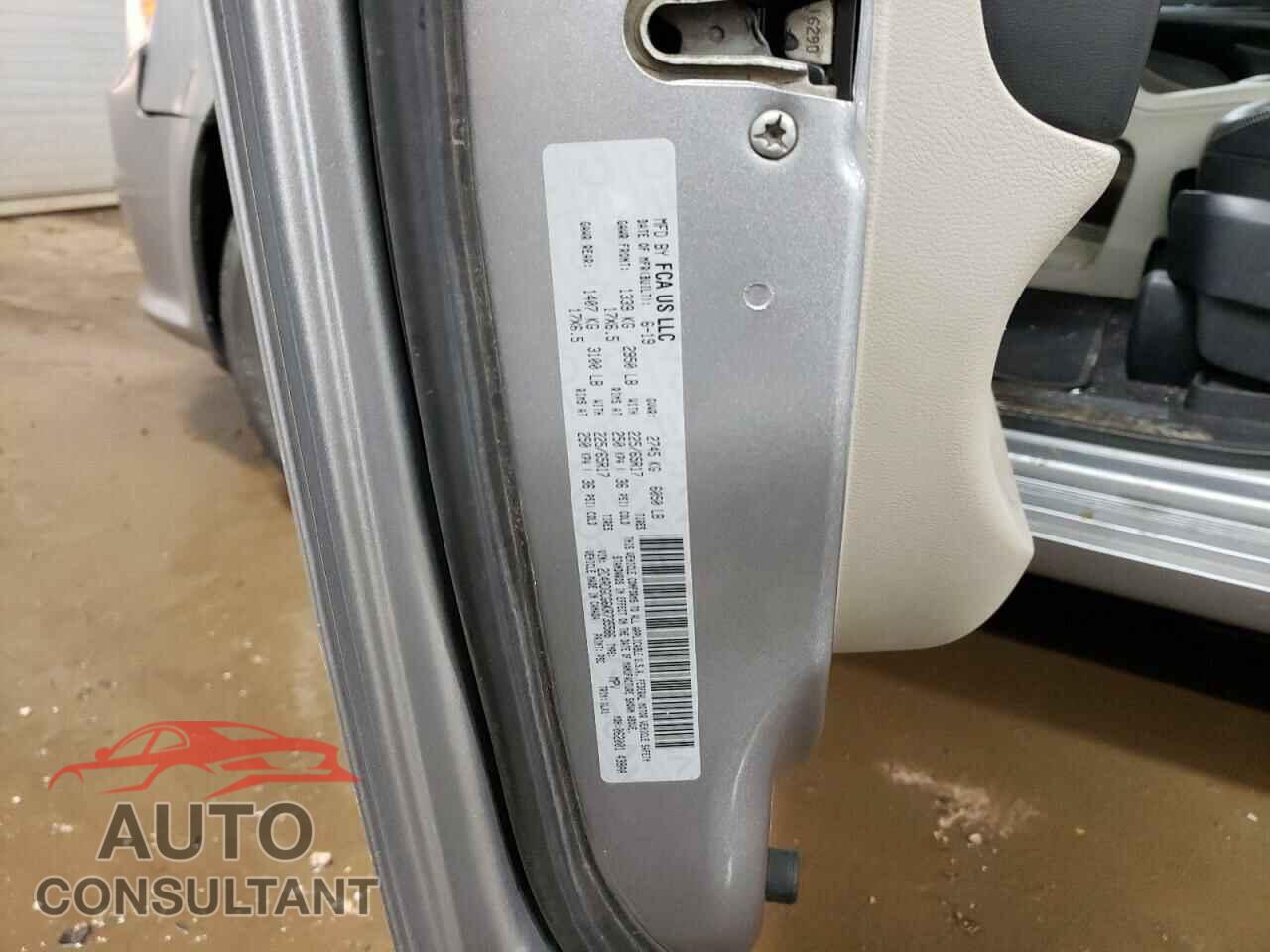 DODGE CARAVAN 2019 - 2C4RDGCG6KR735586
