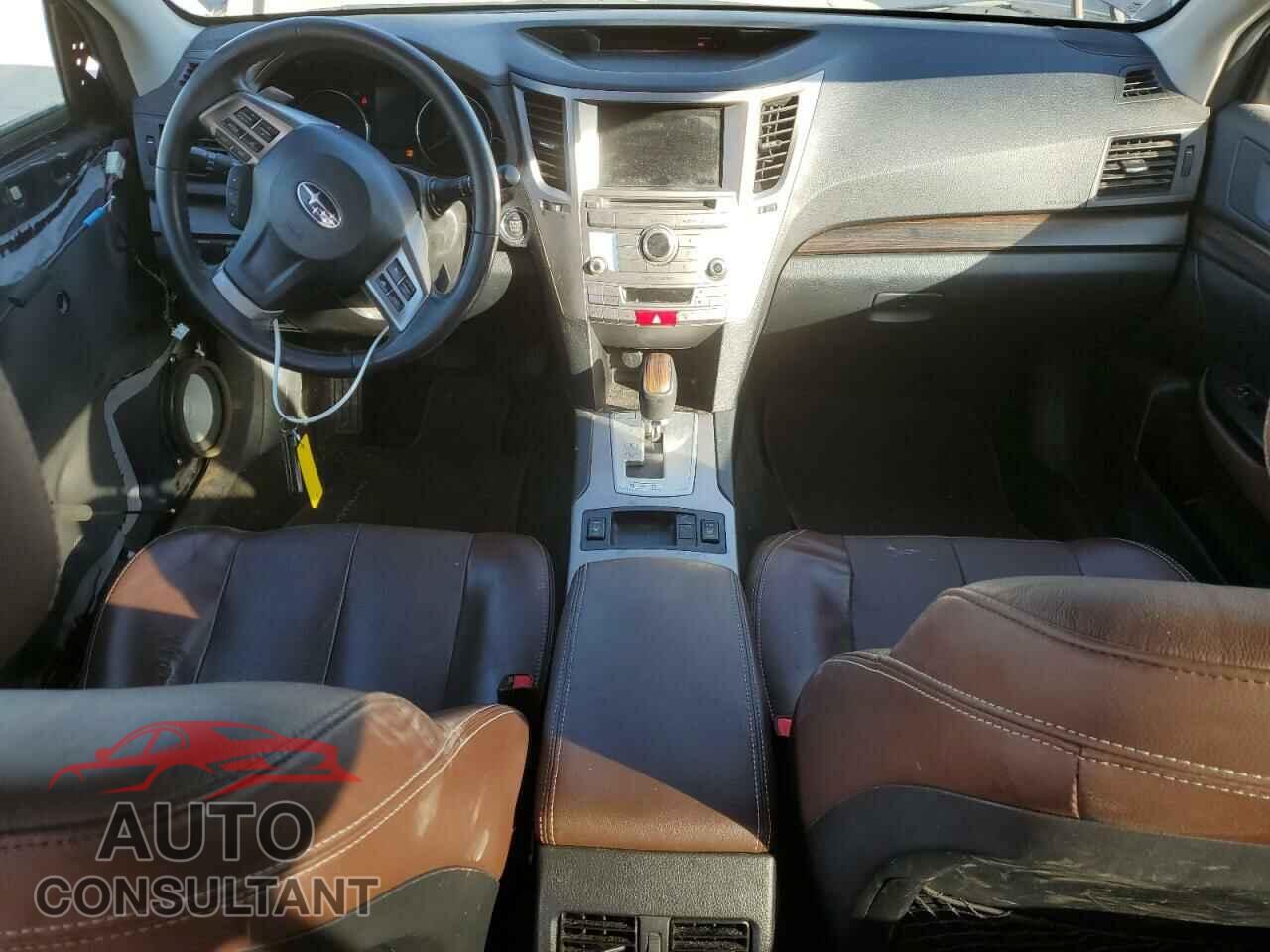SUBARU OUTBACK 2014 - 4S4BRBPC4E3271266