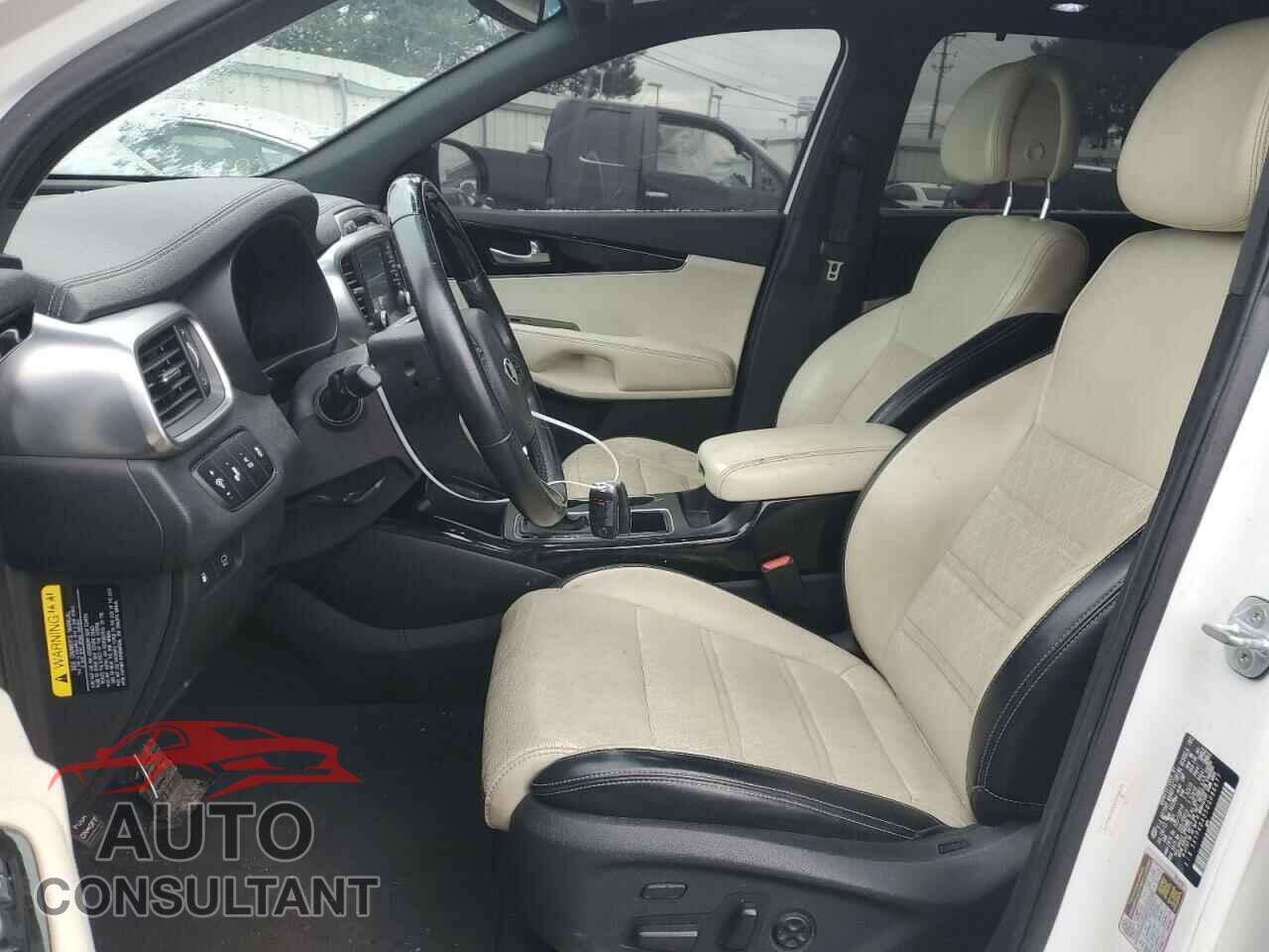 KIA SORENTO 2016 - 5XYPKDA55GG086677