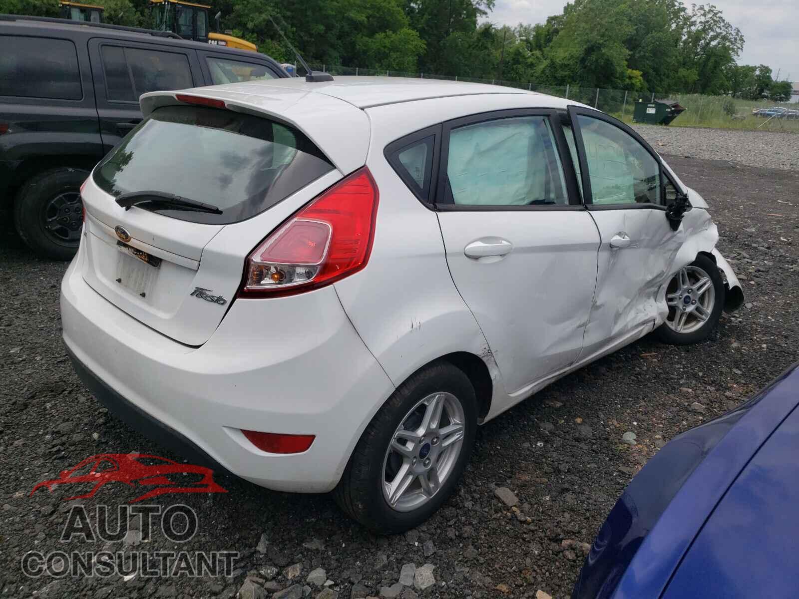 FORD FIESTA 2019 - 3FADP4EJ5KM113857