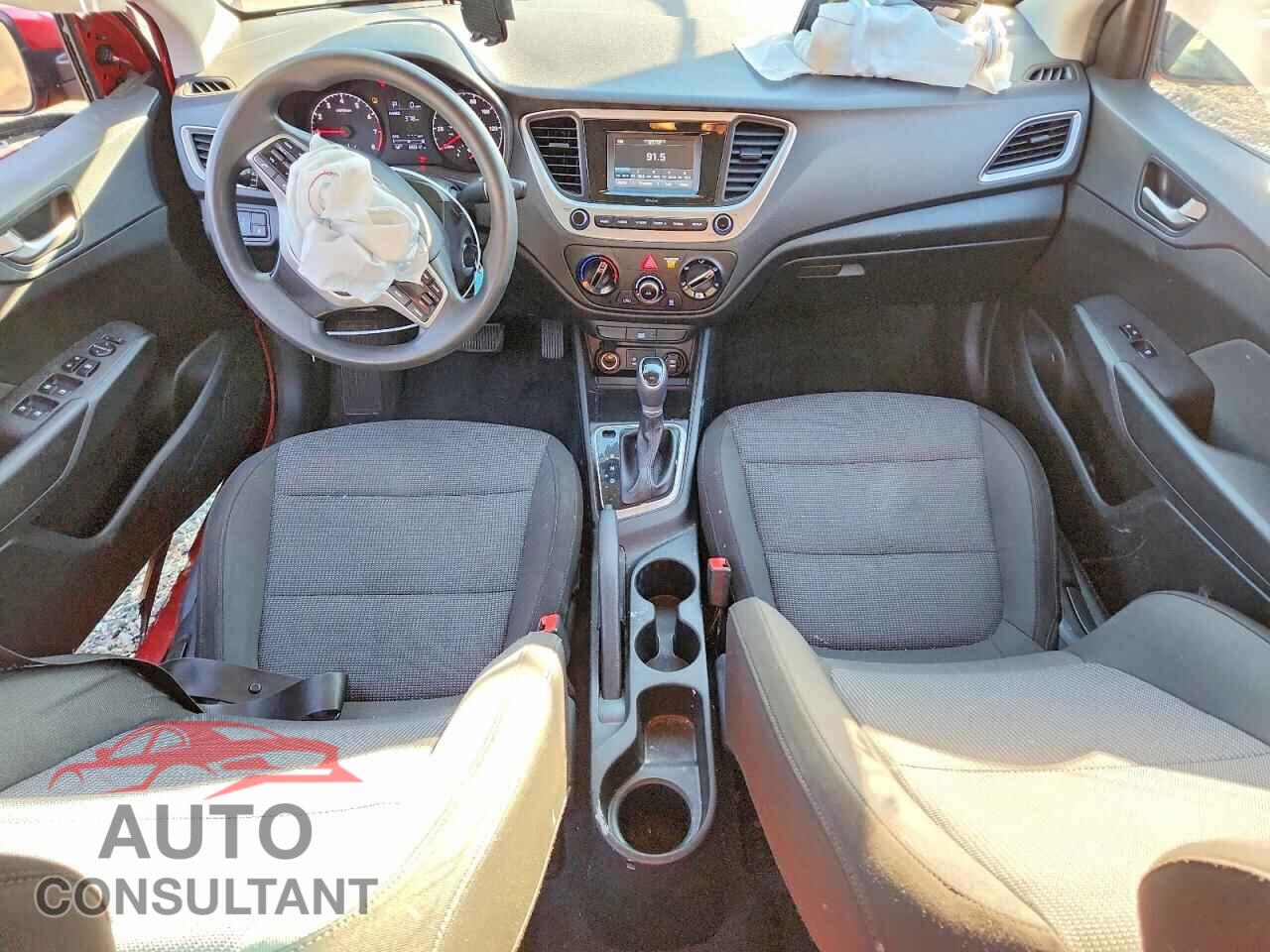 HYUNDAI ACCENT 2018 - 3KPC24A32JE029256