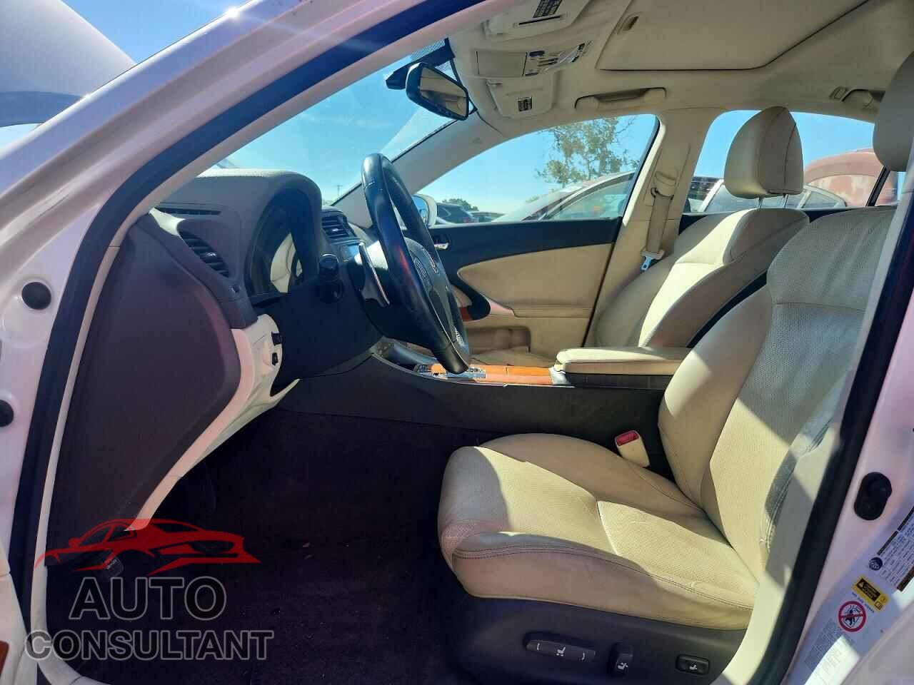 LEXUS IS 2009 - JTHBK262195102588