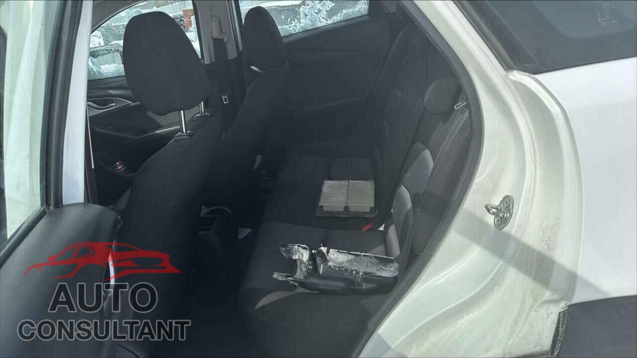 MAZDA CX-3 2017 - JM1DKFB76H0176183