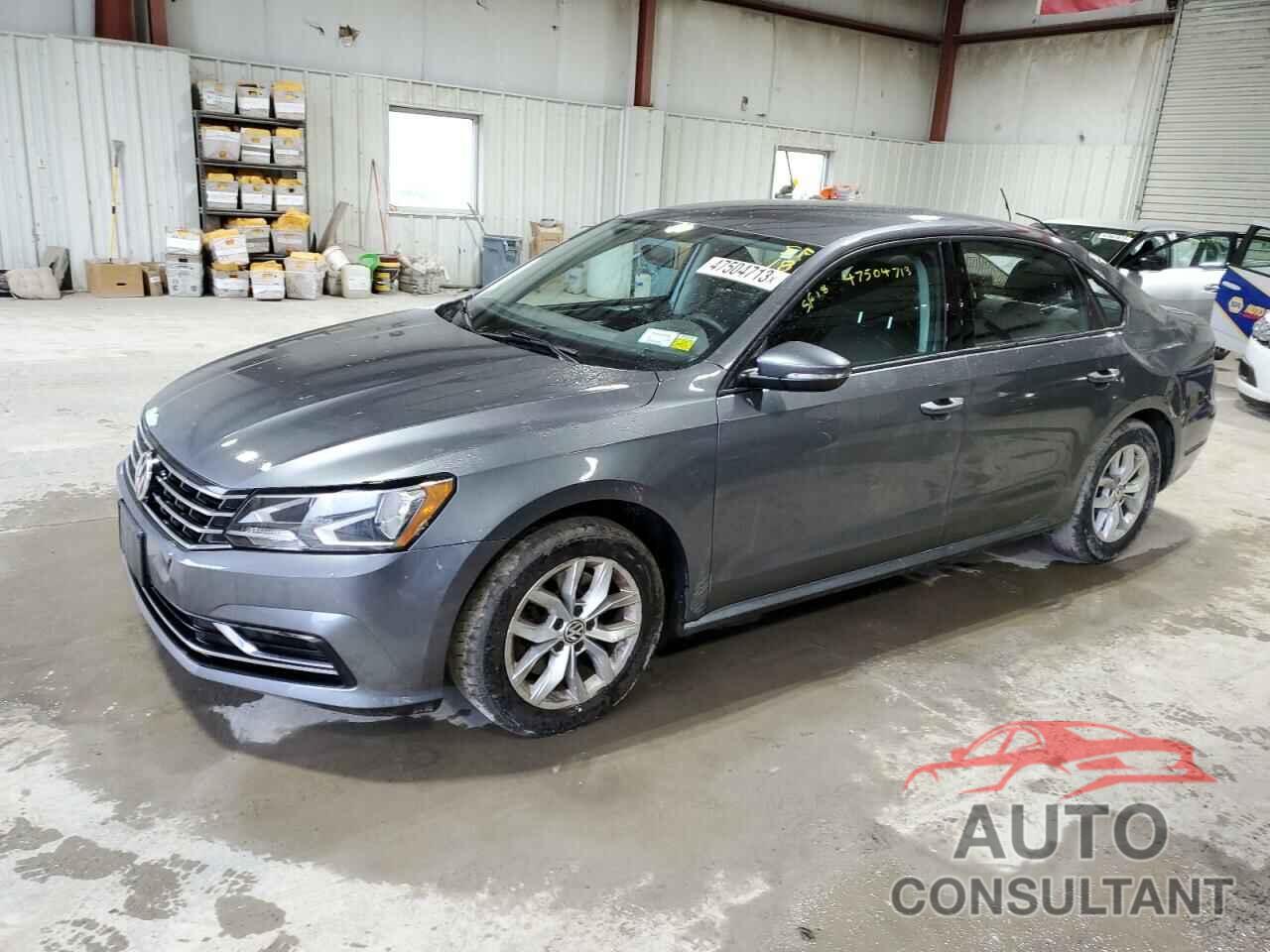 VOLKSWAGEN PASSAT 2018 - 1VWAA7A35JC014802