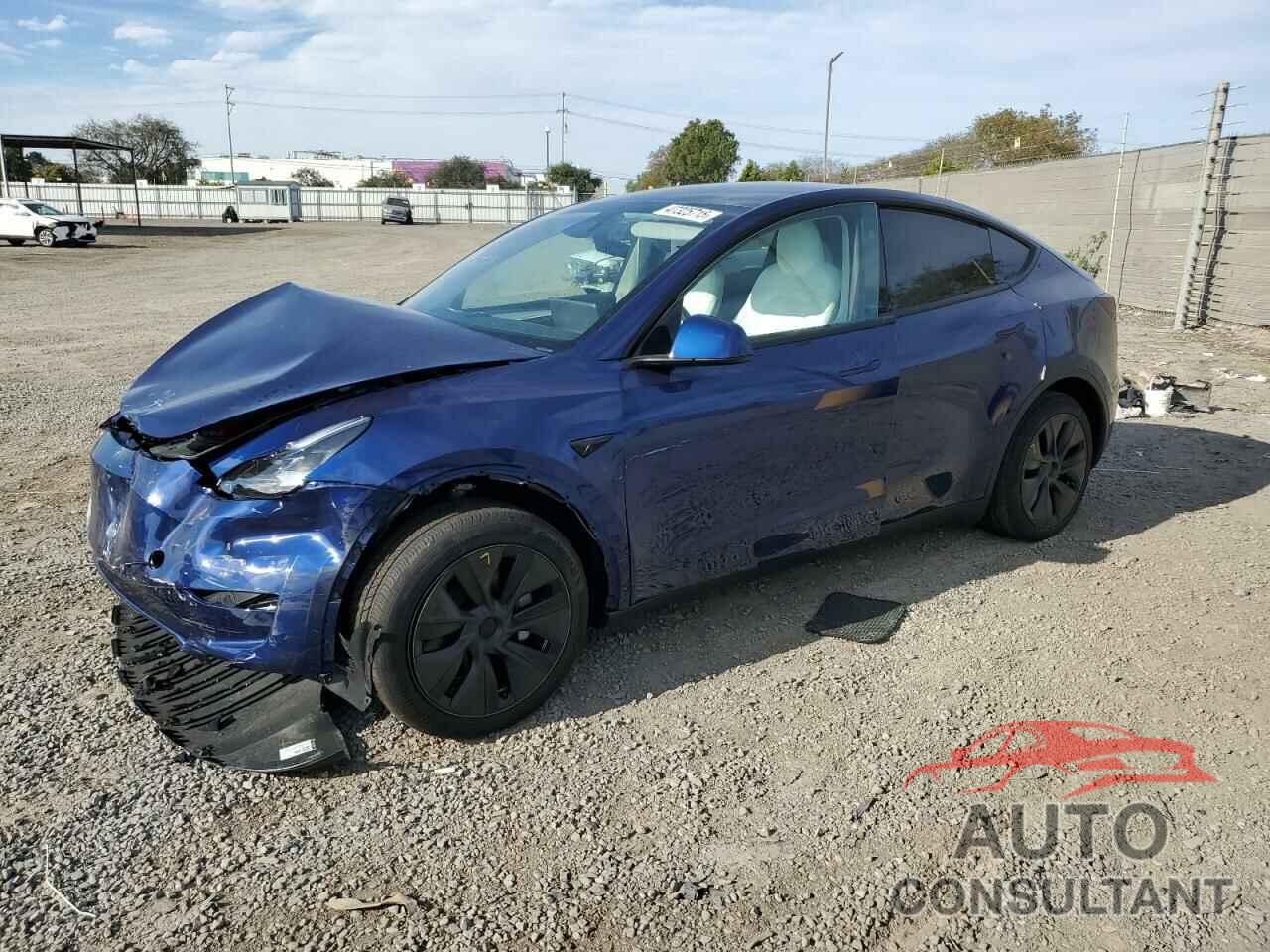 TESLA MODEL Y 2025 - 7SAYGDED5SF221683