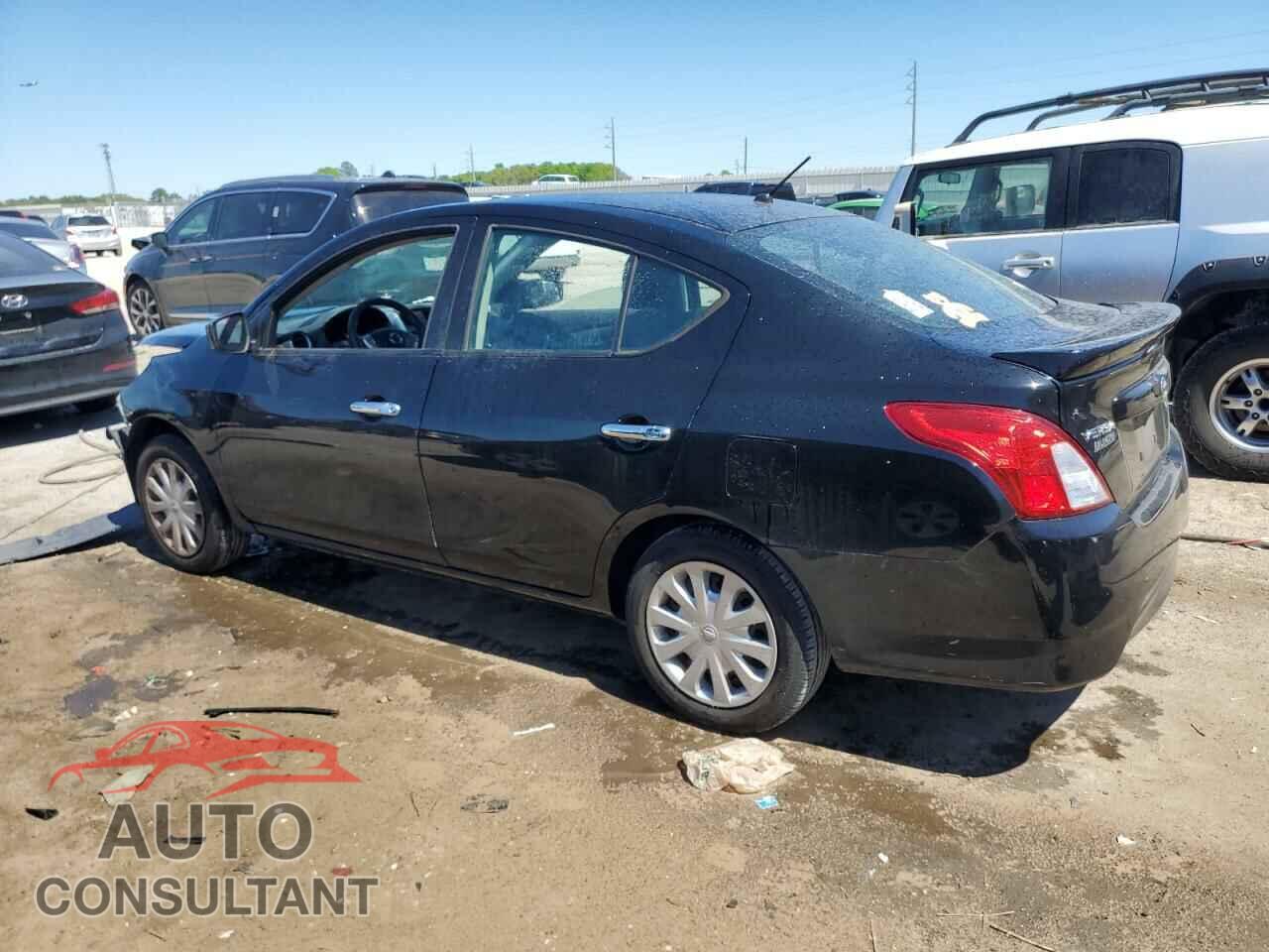 NISSAN VERSA 2017 - 3N1CN7AP1HL813674