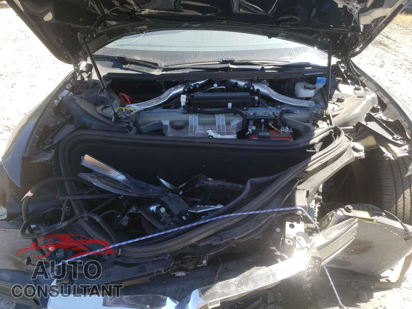 TESLA MODEL S 2018 - 5YJSA1E20JF277272