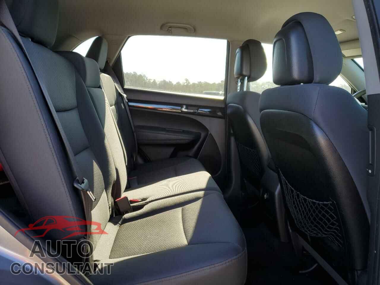KIA SORENTO 2013 - 5XYKT4A25DG348643