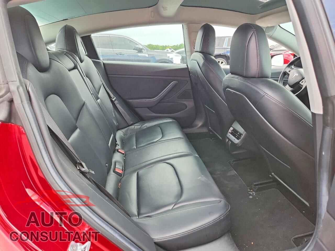 TESLA MODEL 3 2018 - 5YJ3E1EA3JF007212