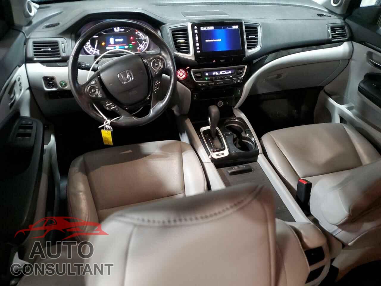 HONDA RIDGELINE 2018 - 5FPYK3F71JB011506