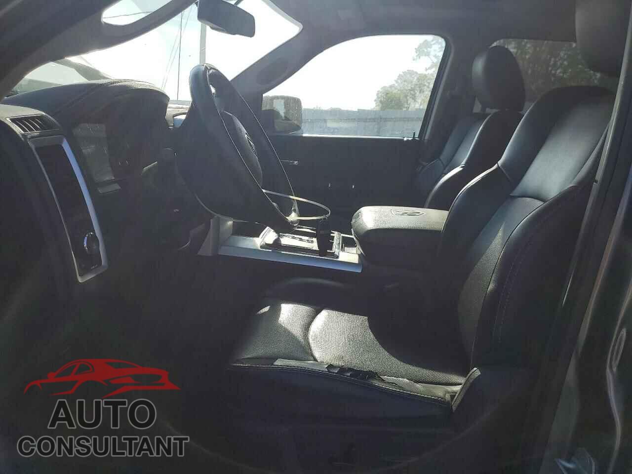 DODGE RAM 1500 2012 - 1C6RD7MT2CS184253