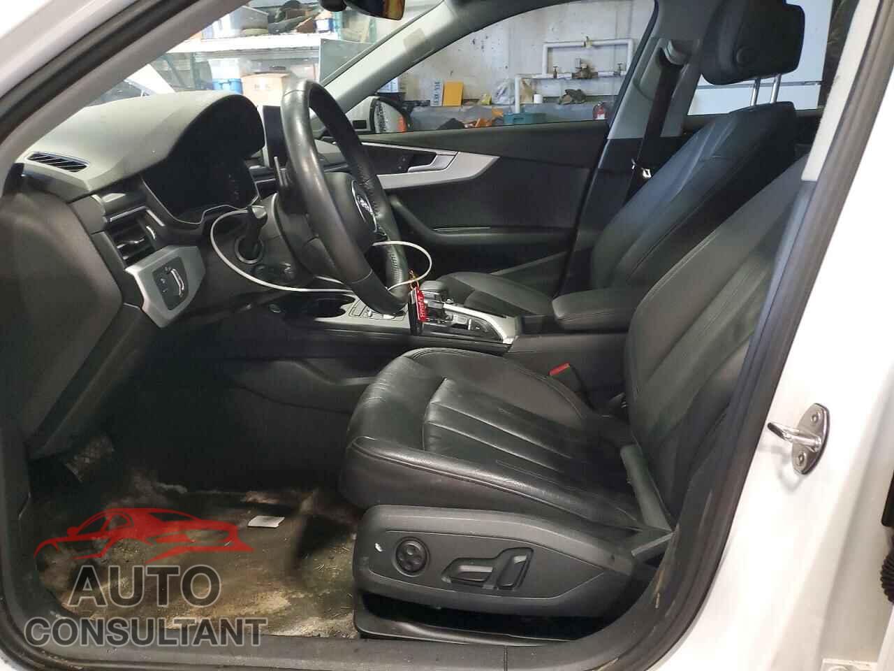 AUDI A4 2019 - WAUCNAF42KA007895